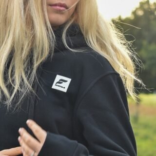 Winter wardrobe 

This hoodie is a must buy!!! #flitstyle
Features secret zip pocket to save your gym personal items, keep your personal belongings secure in STYLE
SELLING FAST!! Get them before they are all gone!
://fiitstyle.com

.
.
.
#jdgym #puregym #gymgirl #fitness #fitnessmodel #fitnessaddict #gymset #fyp #explorepage #keepfit #exercsie #lovethegym #gym #fit #fitnessmotivation #hyrox